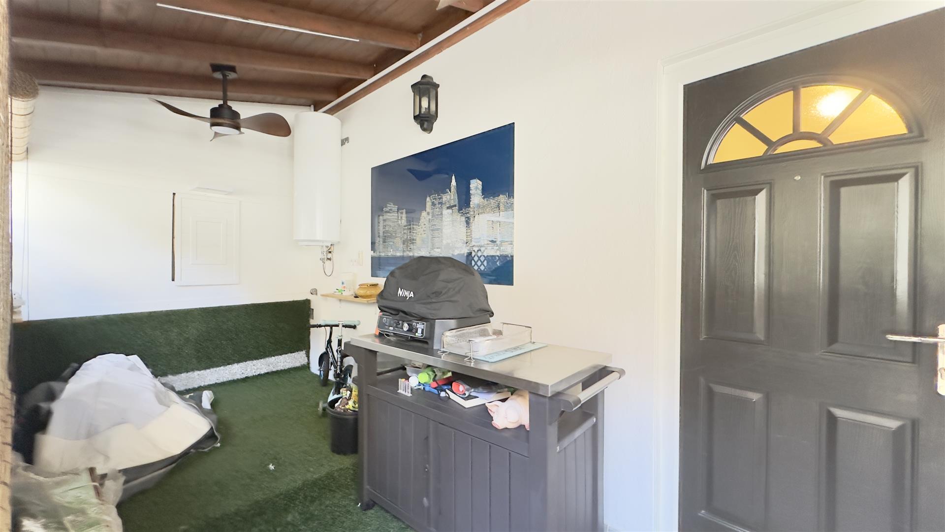 Image of House - 3 Bedrooms - 2 Bathrooms for Sale in Rosia Court-Gibraltar, Image 10